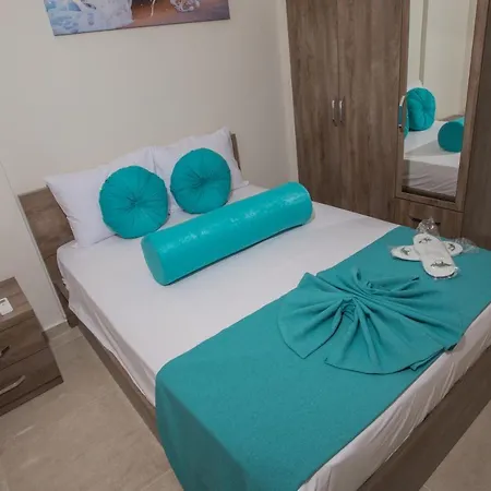 Royal Life * Agios Georgios (Famagusta)